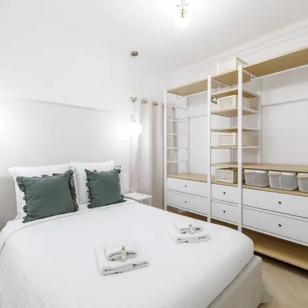 Apartment Grimaldi Place-plage-centre-clim