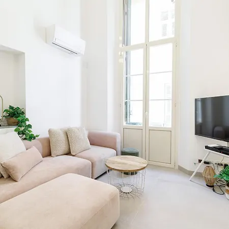 Grimaldi Place-plage-centre-clim Apartman