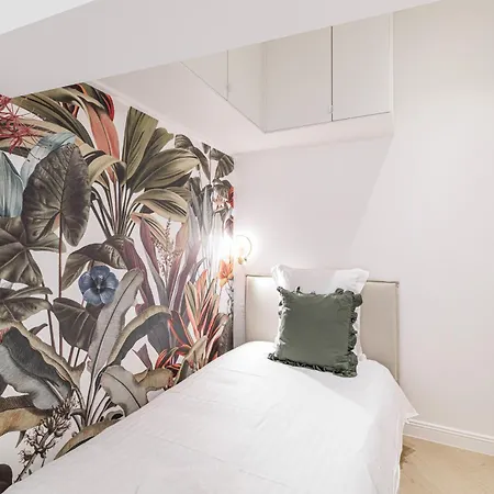 Apartment Grimaldi Place-plage-centre-clim *