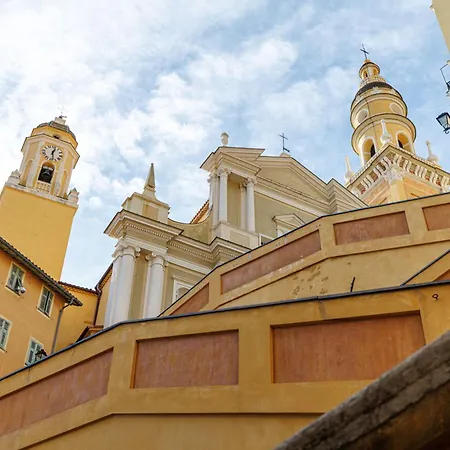 Grimaldi Place-plage-centre-clim * Menton