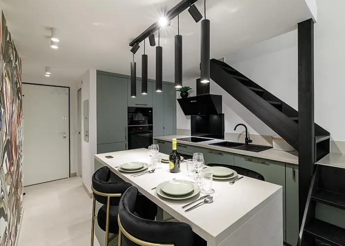 Grimaldi Place-plage-centre-clim Апартаменты