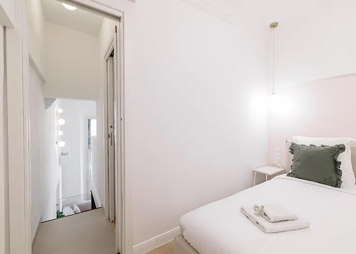 Grimaldi Place-plage-centre-clim *